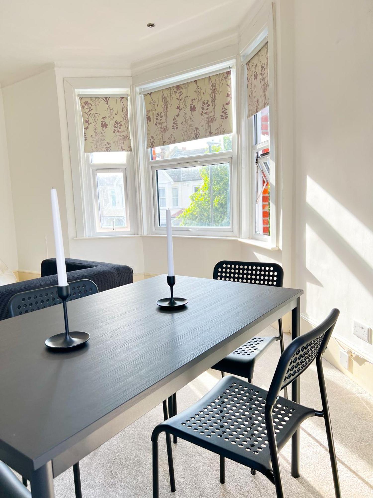 לונדון Welcome 2 Bedrooms Flat In Wimbledon מראה חיצוני תמונה